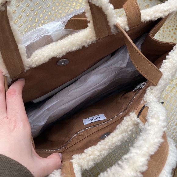 Telfar x UGG Medium Shearling Shopper - Picture 11 of 15